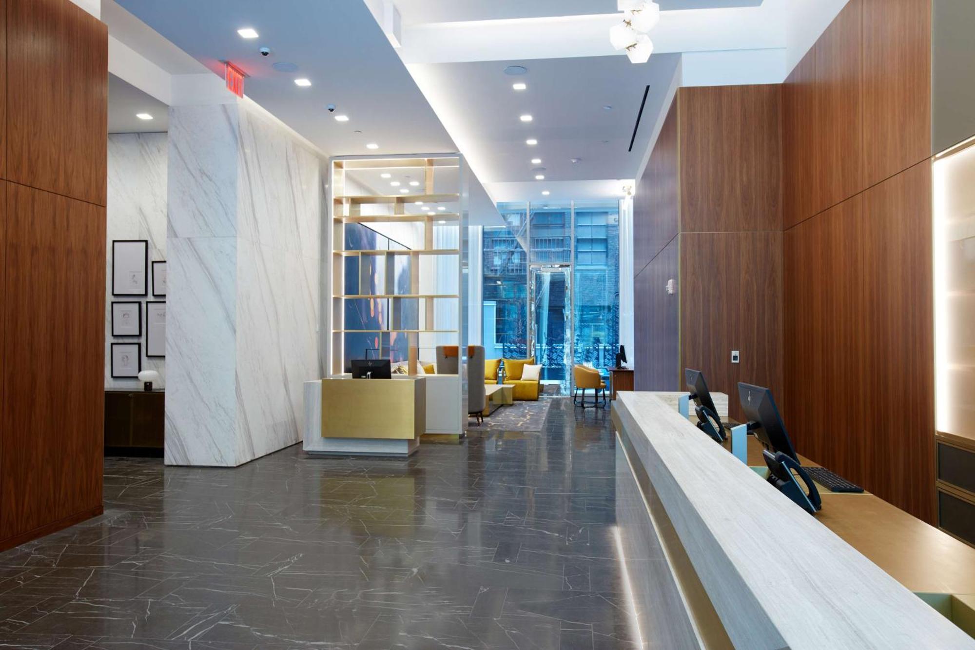 Hilton Club The Central At 5Th New York Exterior photo